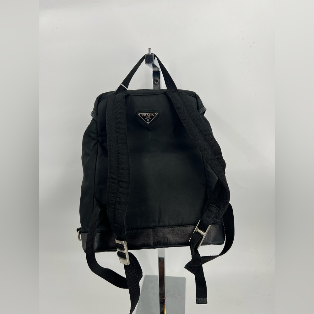 Prada backpack - Picture 2 of 12